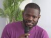 Les mots émouvants de Pape Cheikh Diallo sur les critiques qui s’abattent sur lui « Sama Yaye doundouna ay goudi You méti si…”